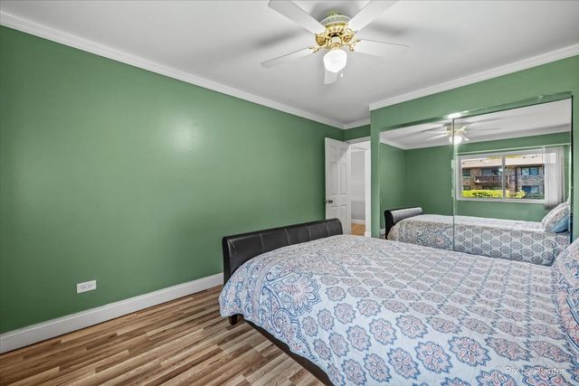 2632 N Windsor Drive 102, Arlington Heights, IL 60004