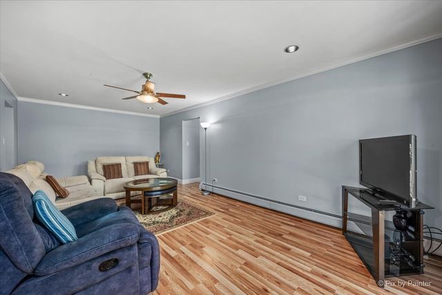 2632 N Windsor Drive 102, Arlington Heights, IL 60004
