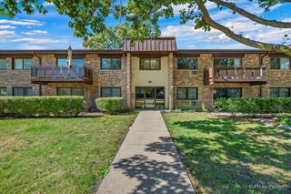 2632 N Windsor Drive 102, Arlington Heights, IL 60004