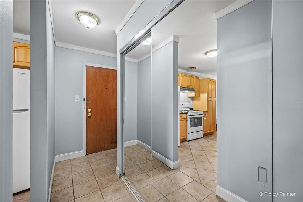 2632 N Windsor Drive 102, Arlington Heights, IL 60004 — photo 2