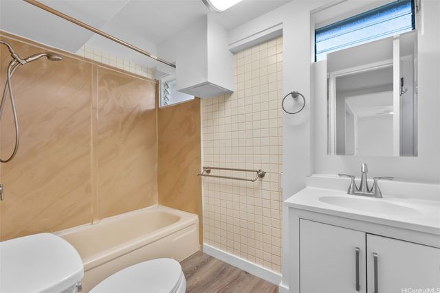 2145 Malino Place, Honolulu, HI 96817