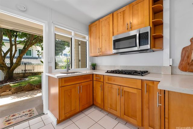 2145 Malino Place, Honolulu, HI 96817