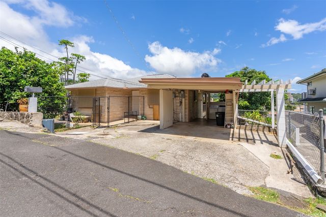2145 Malino Place, Honolulu, HI 96817