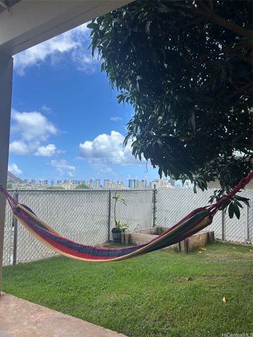 2145 Malino Place, Honolulu, HI 96817