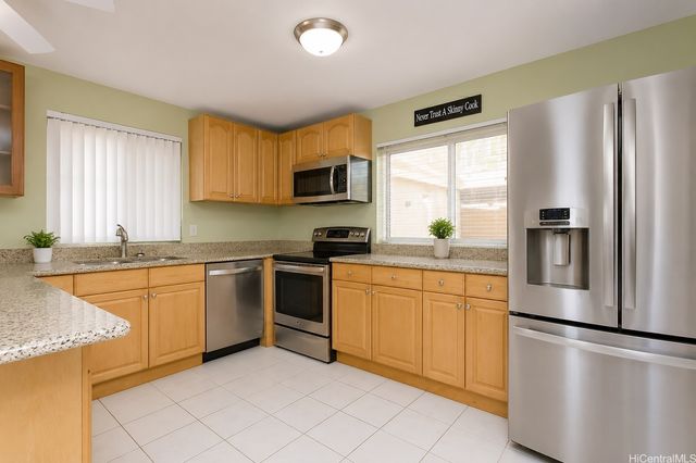 2145 Malino Place, Honolulu, HI 96817