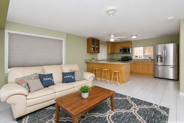 2145 Malino Place, Honolulu, HI 96817