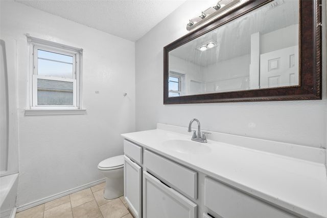 6444 Whitehurst, Watauga, TX 76148