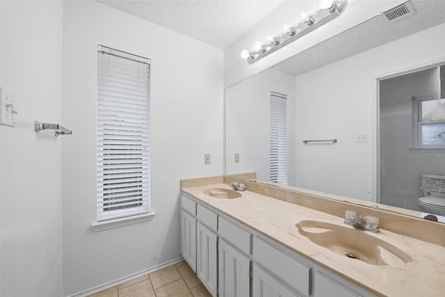 6444 Whitehurst, Watauga, TX 76148