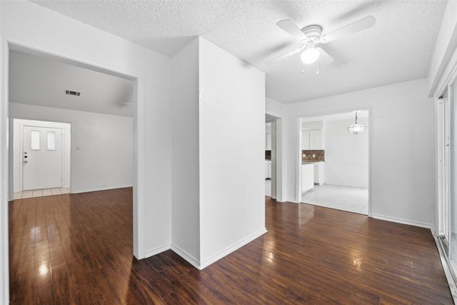 6444 Whitehurst, Watauga, TX 76148