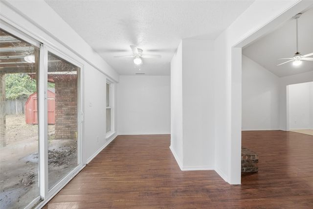 6444 Whitehurst, Watauga, TX 76148