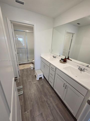 4343 Hammock Grove Dr, Lake Worth, FL 33467