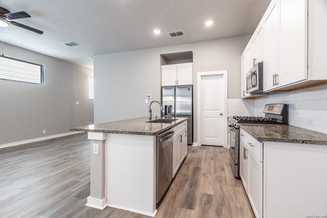6446 BABCOCK RD UNIT 35, San Antonio, TX 78249
