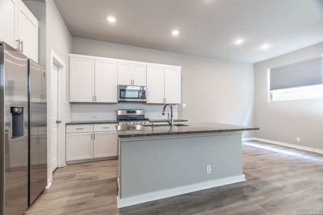 6446 BABCOCK RD UNIT 35, San Antonio, TX 78249