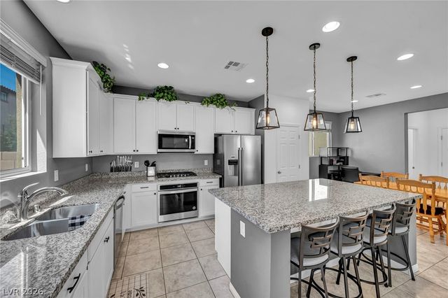 8049 Tank Loop Street, Las Vegas, NV 89166