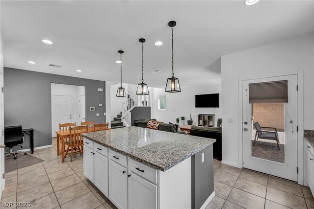 8049 Tank Loop Street, Las Vegas, NV 89166