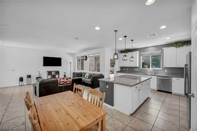 8049 Tank Loop Street, Las Vegas, NV 89166