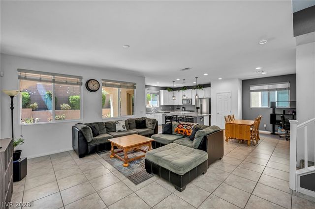 8049 Tank Loop Street, Las Vegas, NV 89166