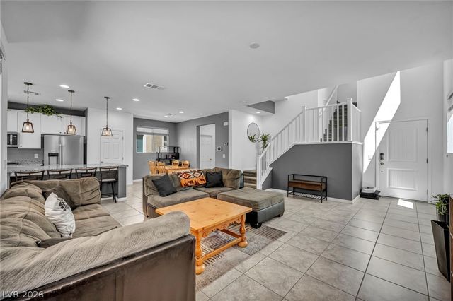 8049 Tank Loop Street, Las Vegas, NV 89166