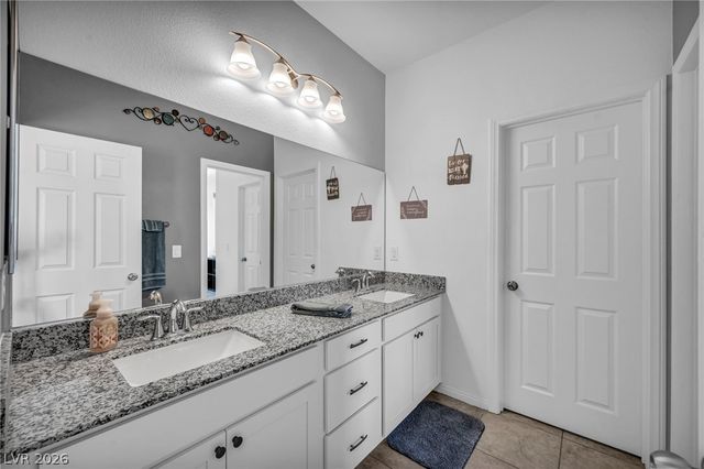 8049 Tank Loop Street, Las Vegas, NV 89166