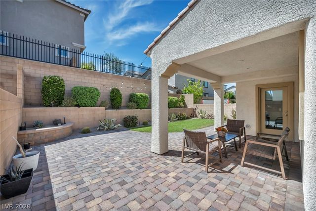 8049 Tank Loop Street, Las Vegas, NV 89166