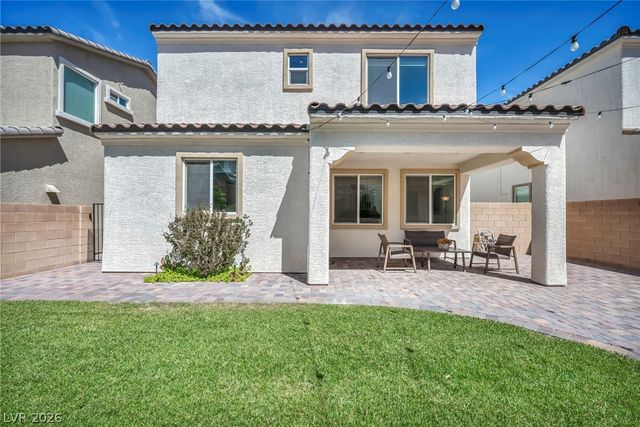 8049 Tank Loop Street, Las Vegas, NV 89166