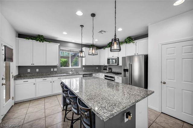 8049 Tank Loop Street, Las Vegas, NV 89166