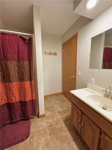 20 Bowen Street, Auburn, NY 13021