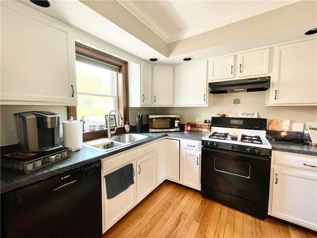 20 Bowen Street, Auburn, NY 13021