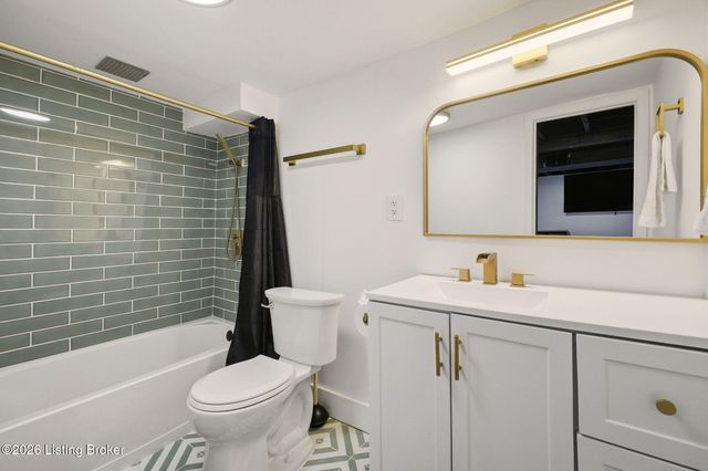 227 Gheens Ave, Louisville, KY 40214