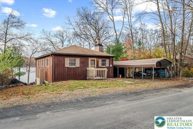 6361 Lakeshore Drive East, Middle Smithfield Twp, PA 18302