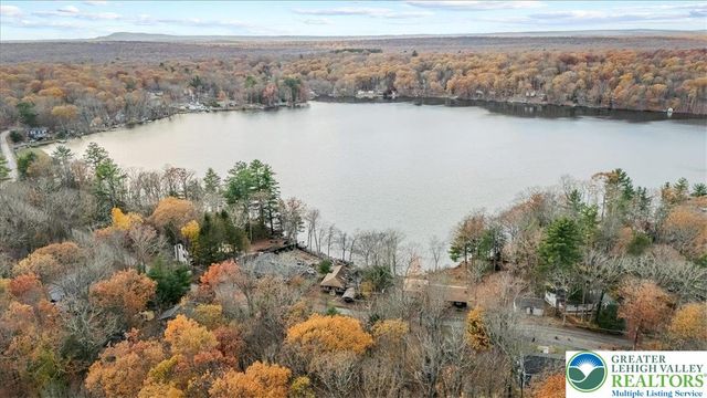 6361 Lakeshore Drive East, Middle Smithfield Twp, PA 18302