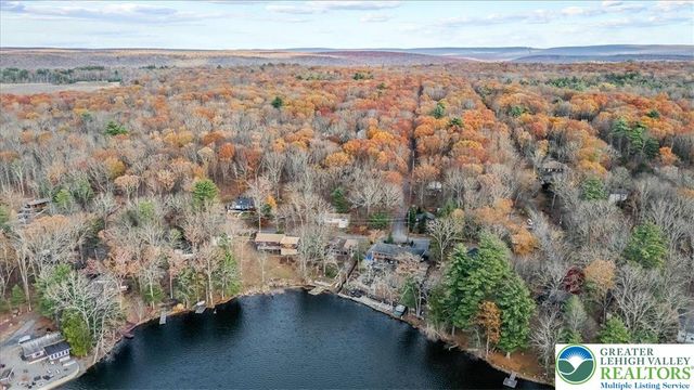 6361 Lakeshore Drive East, Middle Smithfield Twp, PA 18302