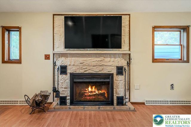 6361 Lakeshore Drive East, Middle Smithfield Twp, PA 18302