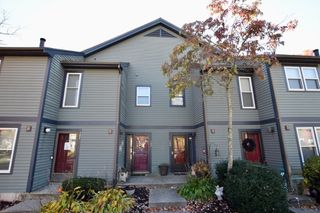 110 Dean St 102, Taunton, MA 02780