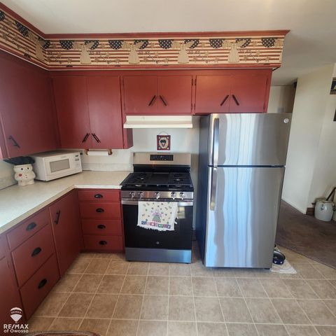 5816 Avalon Road, Pinconning Twp, MI 48650