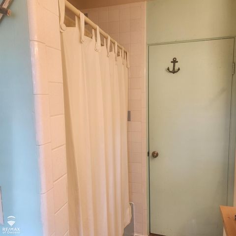 5816 Avalon Road, Pinconning Twp, MI 48650