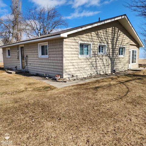 5816 Avalon Road, Pinconning Twp, MI 48650