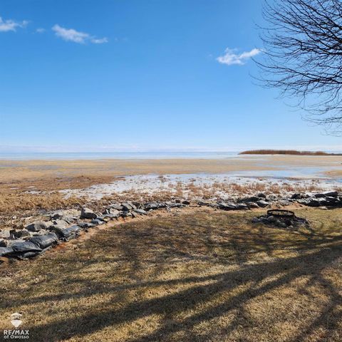 5816 Avalon Road, Pinconning Twp, MI 48650