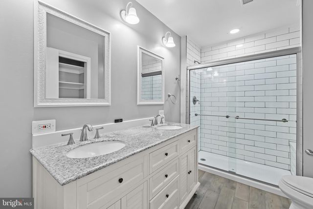 6018 TIMBER HOLLOW LN, Springfield, VA 22152
