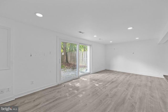 6018 TIMBER HOLLOW LN, Springfield, VA 22152
