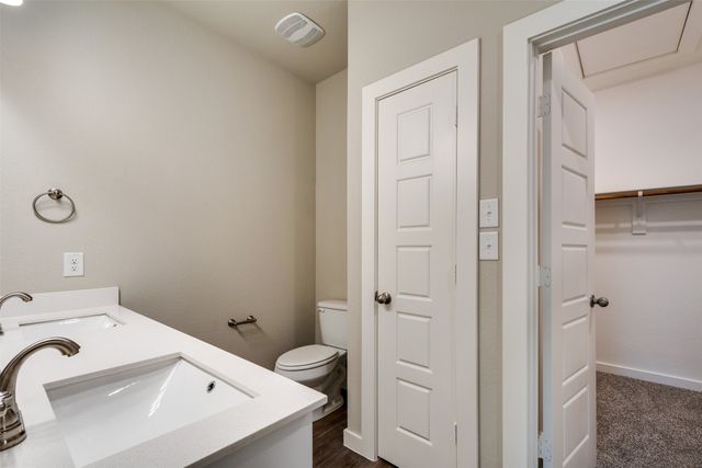 617 Harvest Moon Drive, Venus, TX 76084