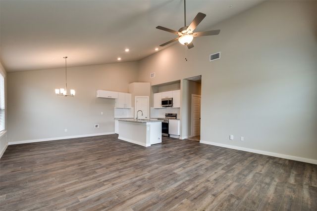 617 Harvest Moon Drive, Venus, TX 76084