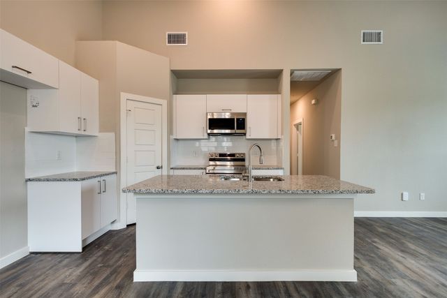 617 Harvest Moon Drive, Venus, TX 76084