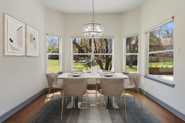 338 Coventry RD, Spicewood, TX 78669