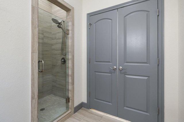 338 Coventry RD, Spicewood, TX 78669