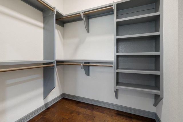 338 Coventry RD, Spicewood, TX 78669