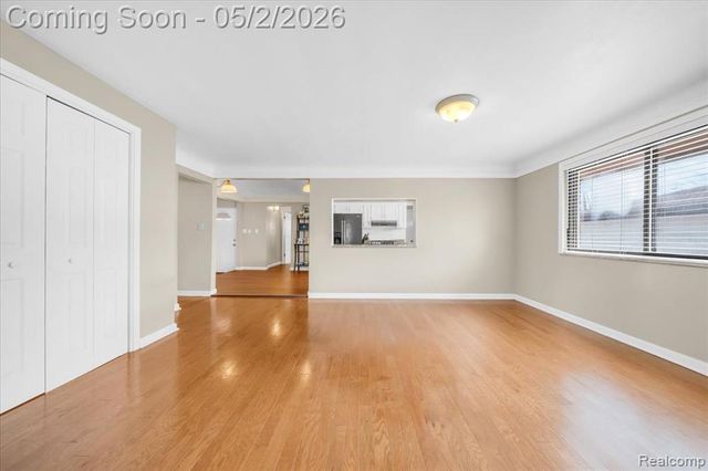 23030 Edgewater Street, Saint Clair Shores, MI 48082