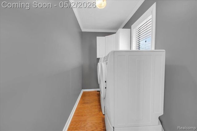 23030 Edgewater Street, Saint Clair Shores, MI 48082
