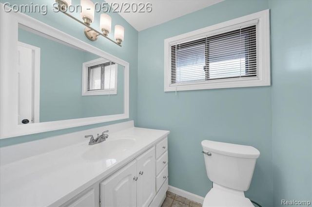 23030 Edgewater Street, Saint Clair Shores, MI 48082