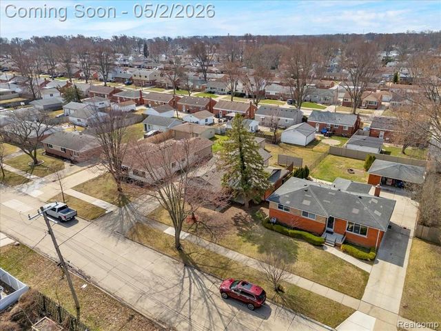 23030 Edgewater Street, Saint Clair Shores, MI 48082